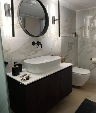 K&m 40 Ekklision A' Apartament *